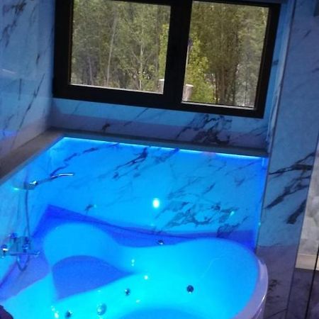 Apartamentos Los Robles Alcala del Jucar Ngoại thất bức ảnh
