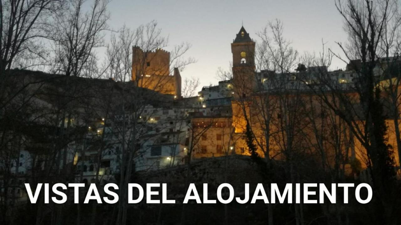 Apartamentos Los Robles Alcala del Jucar Ngoại thất bức ảnh