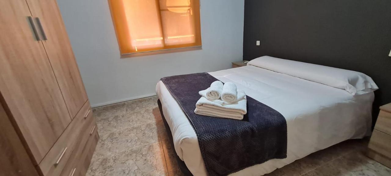 Apartamentos Los Robles Alcala del Jucar Ngoại thất bức ảnh